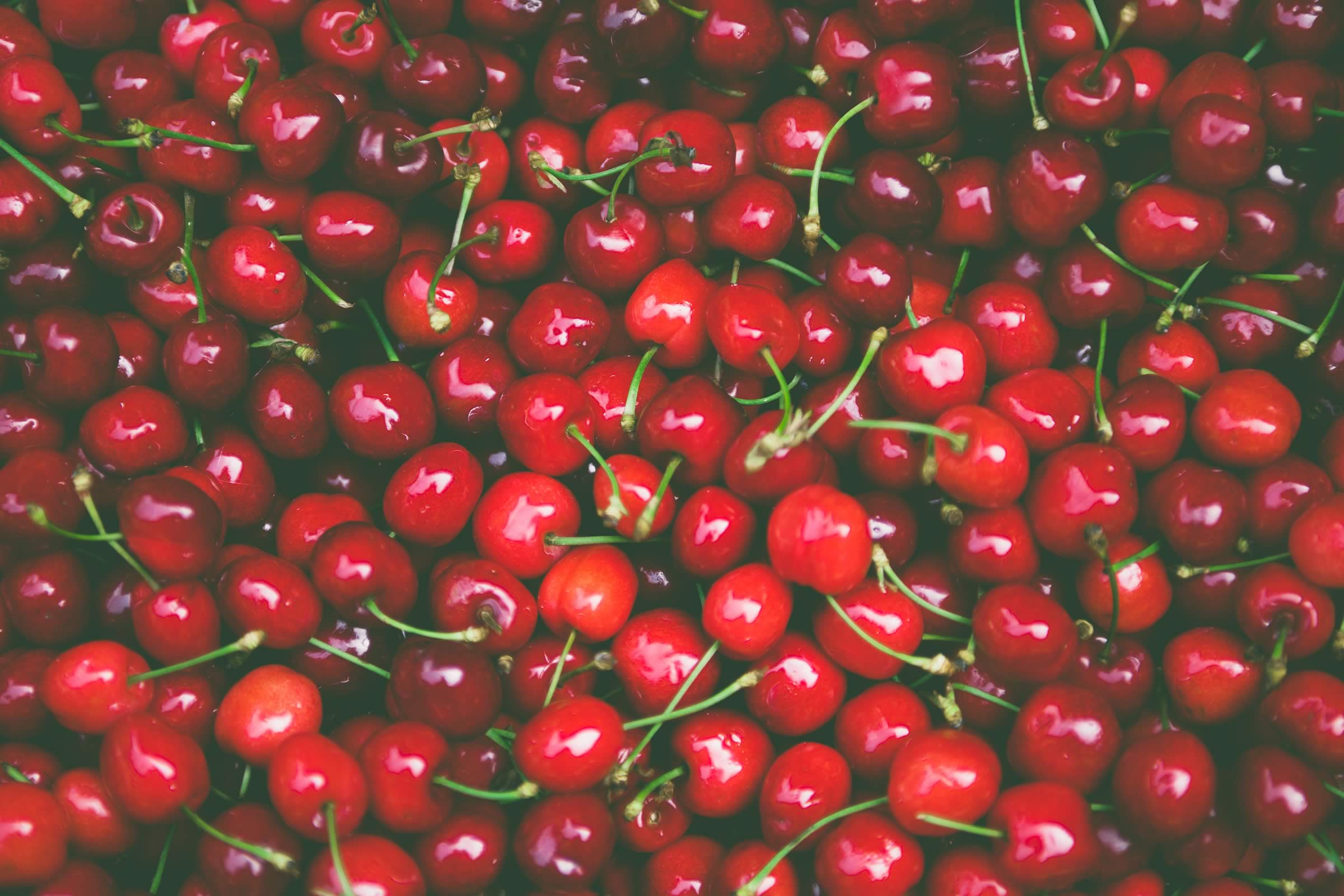 Pile of cherry fruit